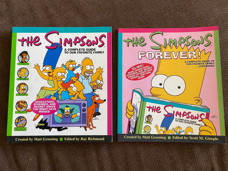 The Simpsons - A complete guide kirjat