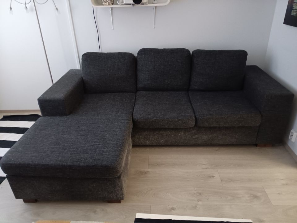 Myydään sohva edullisesti