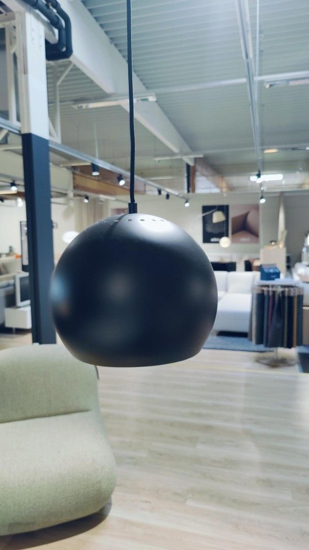 Boconcept Ball-riippuvalaisin, ovh. 279 e