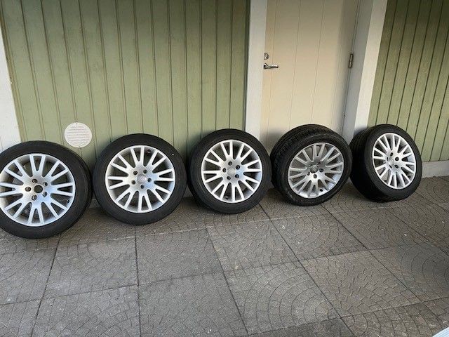 Audi A6 alkuperäiset 17" aluvanteet 225/50R17 renkailla - yht. 5 kpl