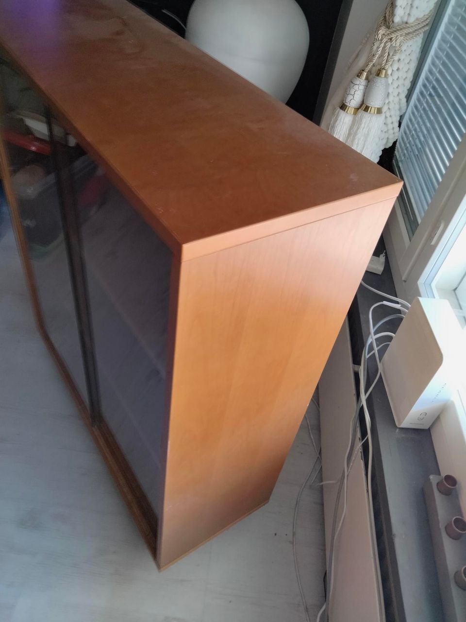 Vintage teak lasivitriini