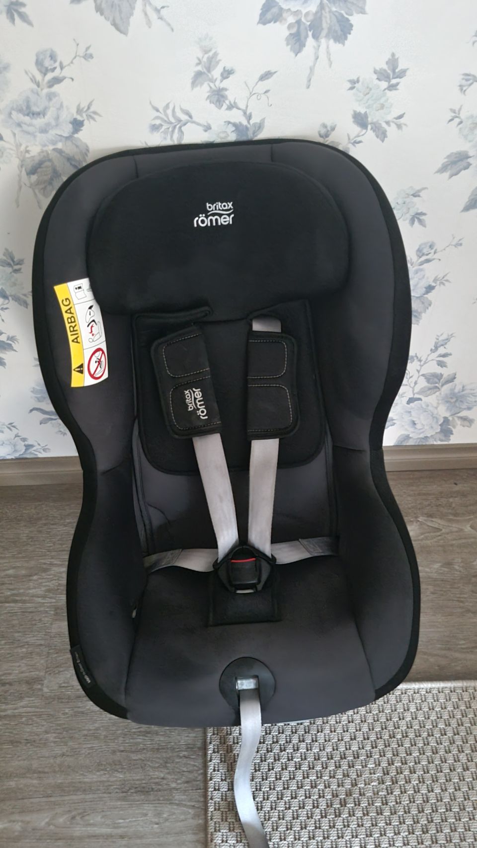 Britax max way plus midnight grey