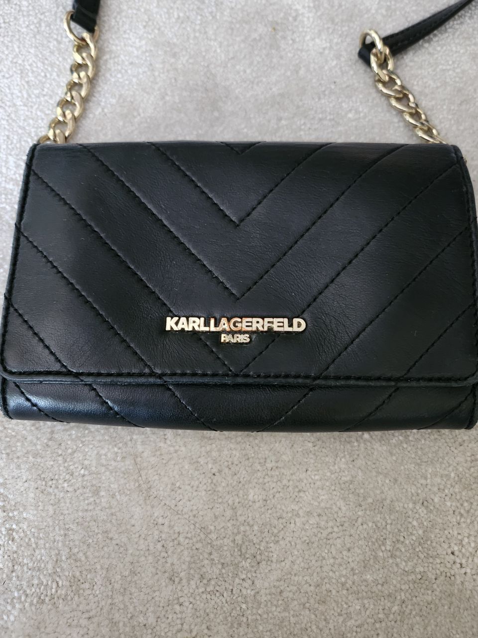 Karl Lagerfeld nahkainen pikkulaukku