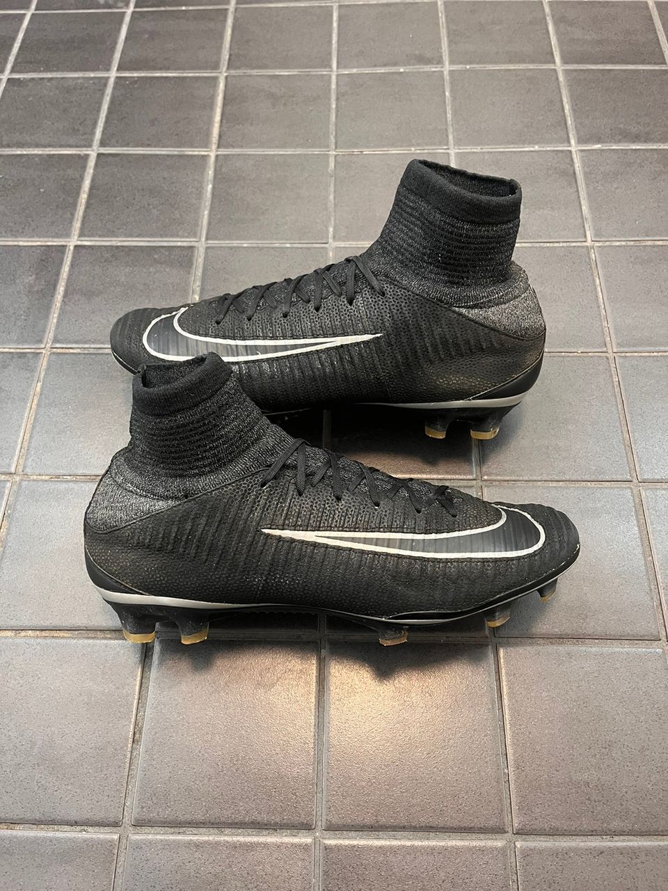 Nike Mercurial Superfly V Leather FG
