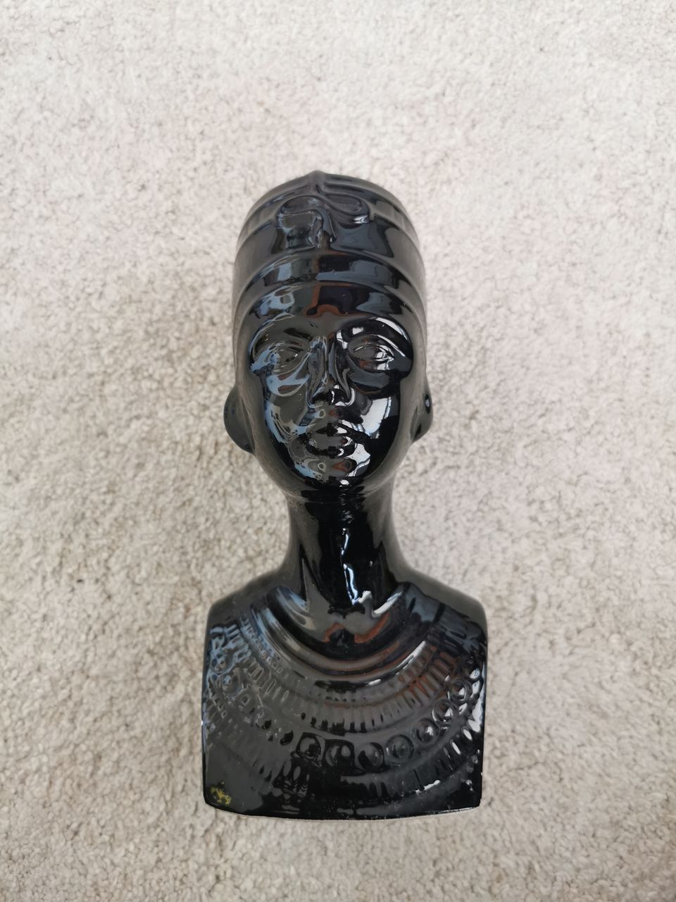 Egyptiläinen musta figuuri/patsas