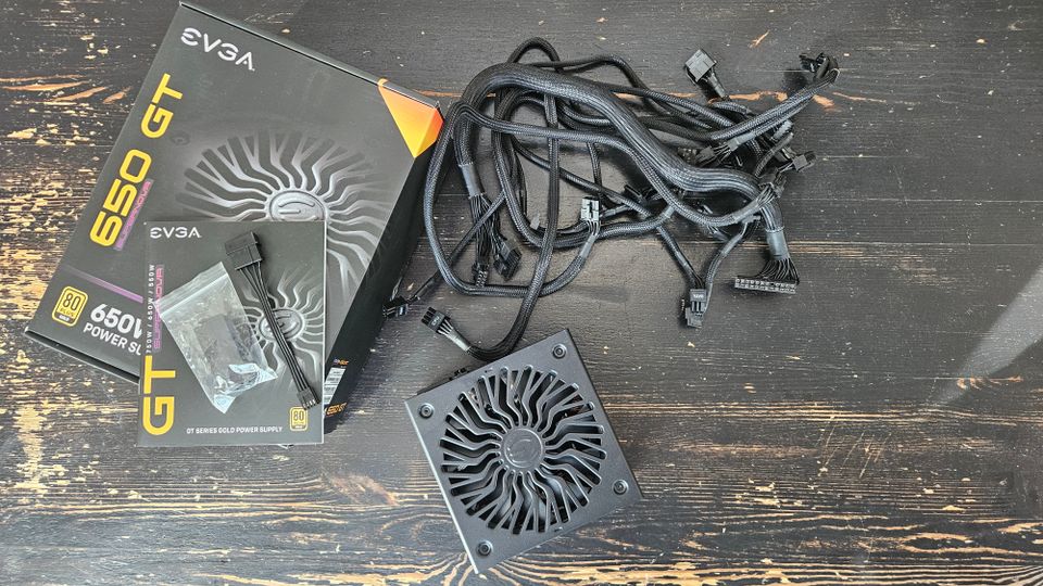 Evga virtalähde 650w