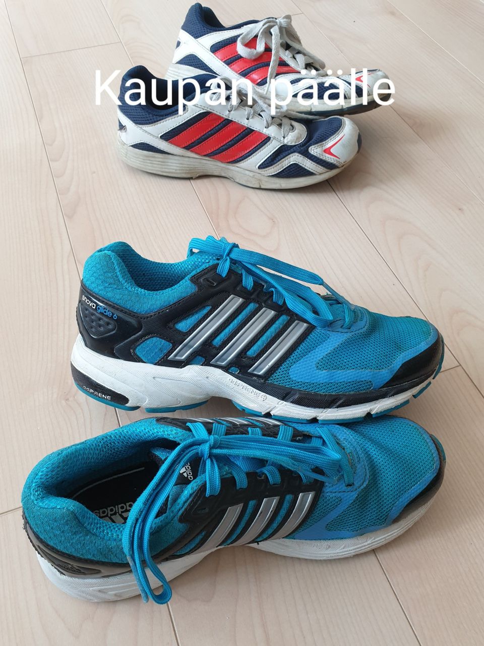 Adidas lenkkarit 35