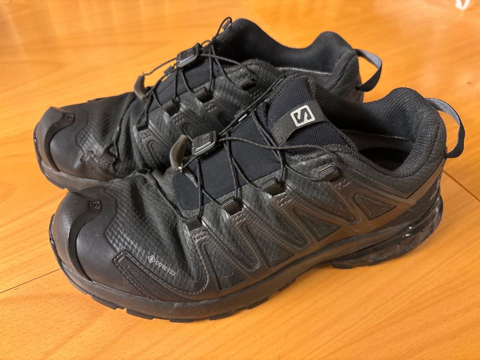 Salomon XA Pro 30 musta/ 41 1/3