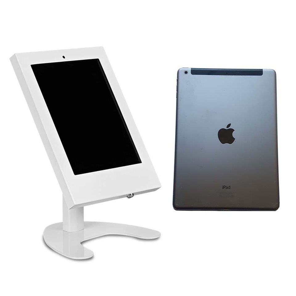iPad ja pöytäteline