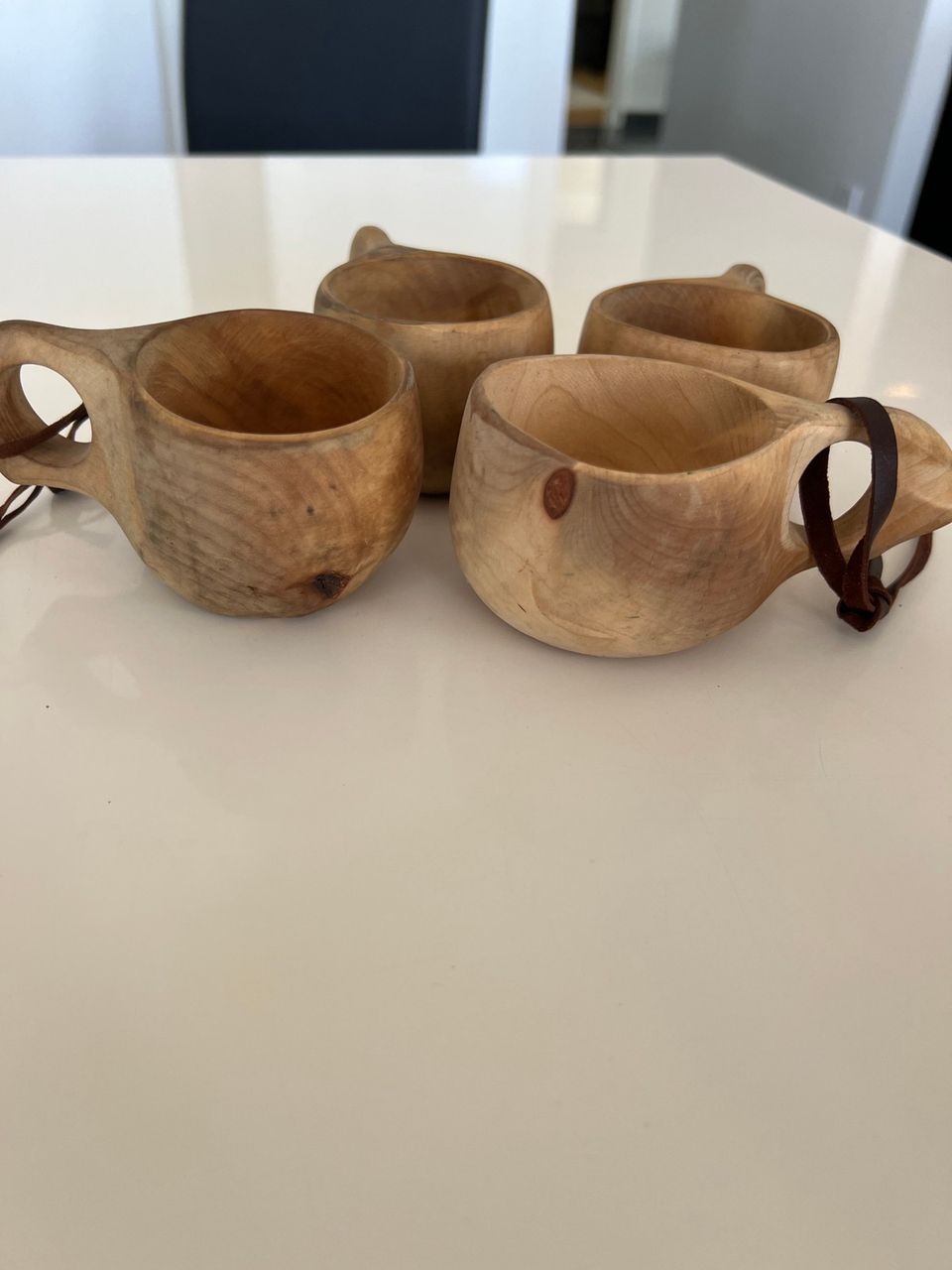 Kuksa 4 kpl keski-kokoisia