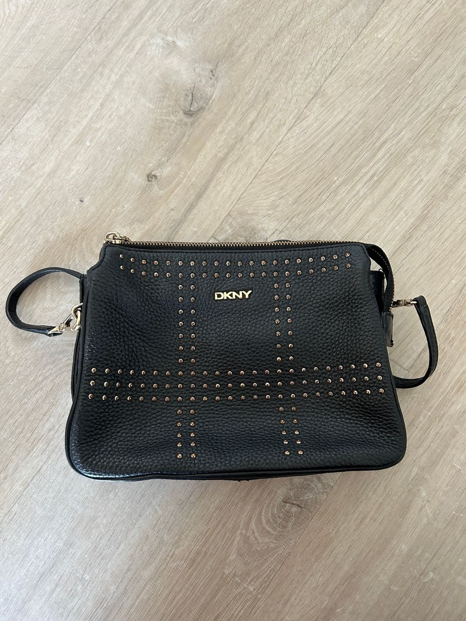 DKNY laukku