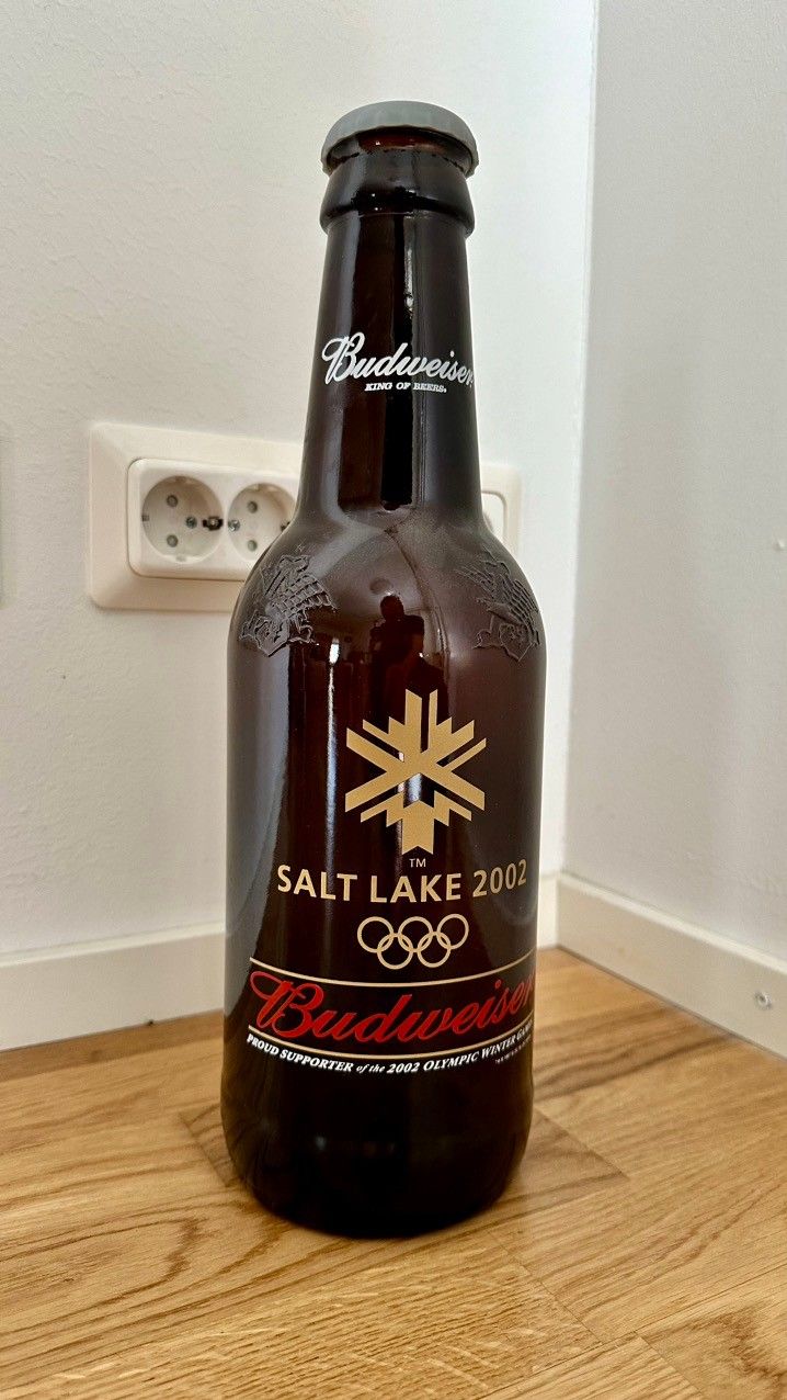 Iso Budweiser koristepullo ”Salt Lake 2002”
