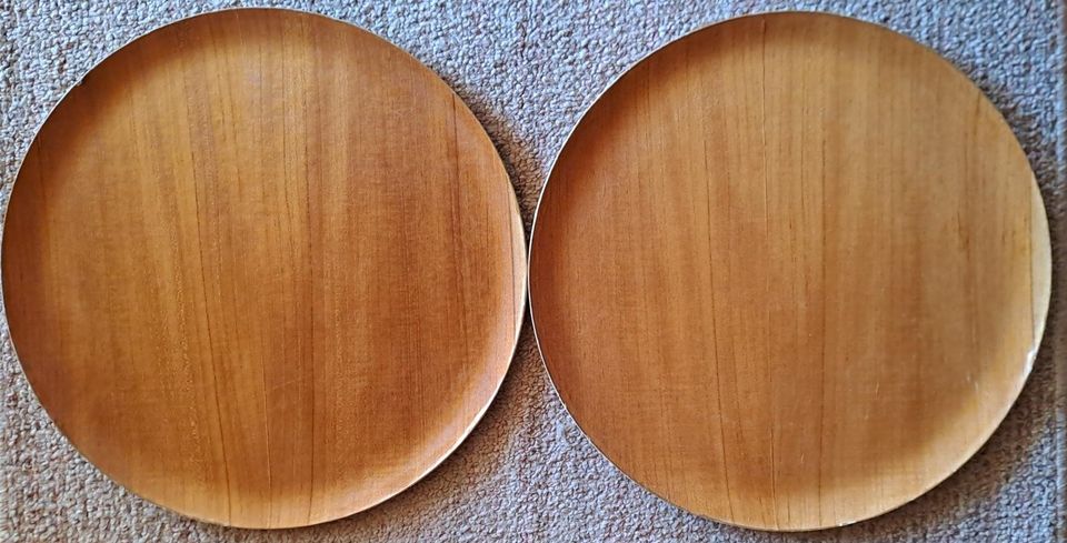 Teak-viilupuiset tarjottimet 2 kpl, pyöreät (Ø 38 cm), ohuet, kevyet, vintage