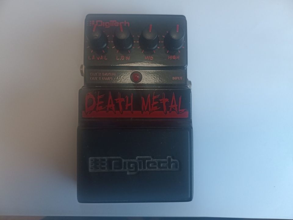 Digitech Death Metal pedaali