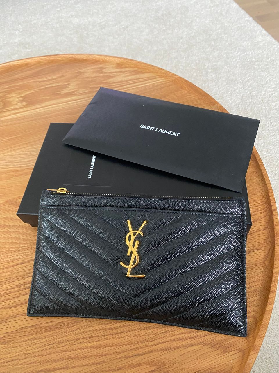 Yves saint laurent laukku