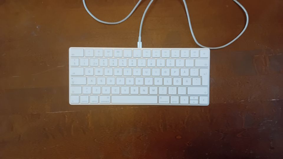 Apple Keyboard