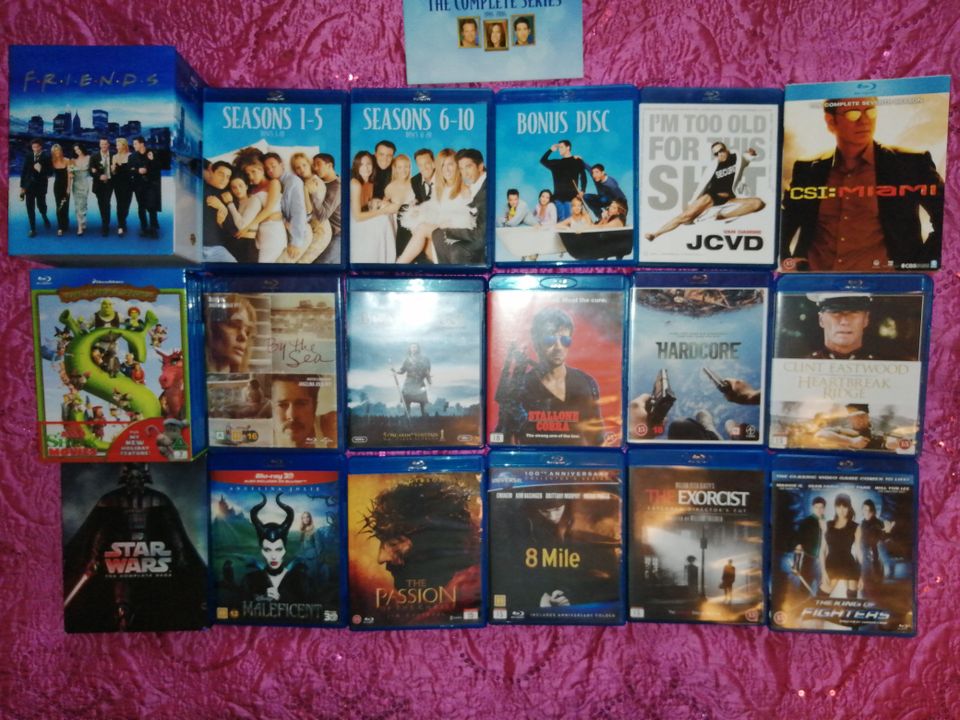 Blu-ray / DVD elokuvia ja sarjoja.
