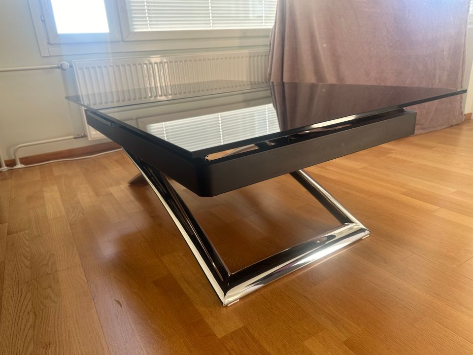 Ruokapöytä ja Sohvapöytä, musta lasi ja kromijalat 120x75