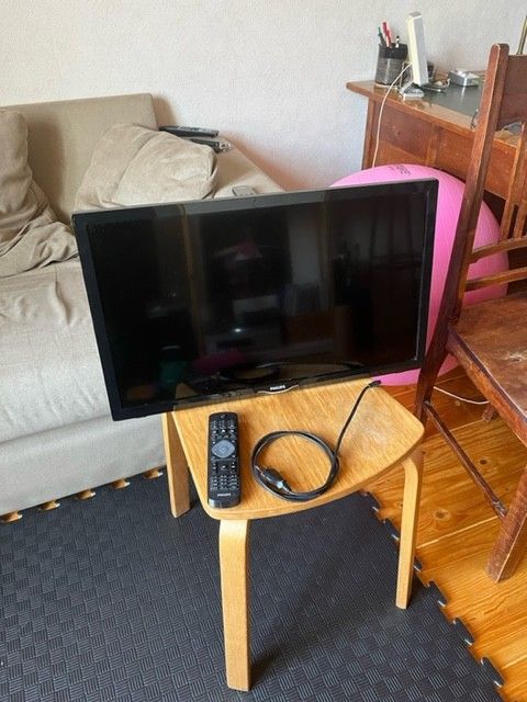 Philips Taulu-TV 24"