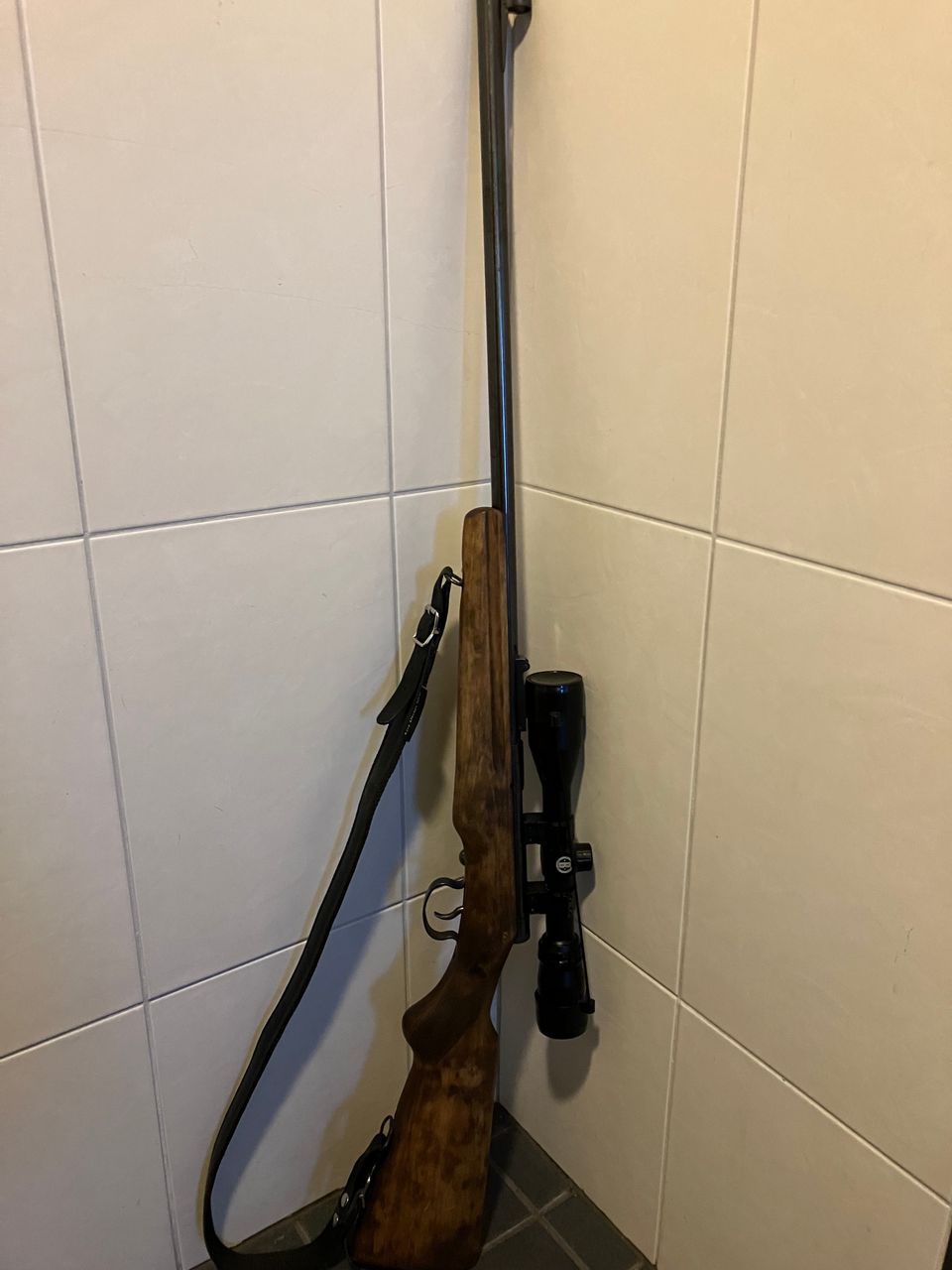 Pienoiskivääri Toz 22 lr.