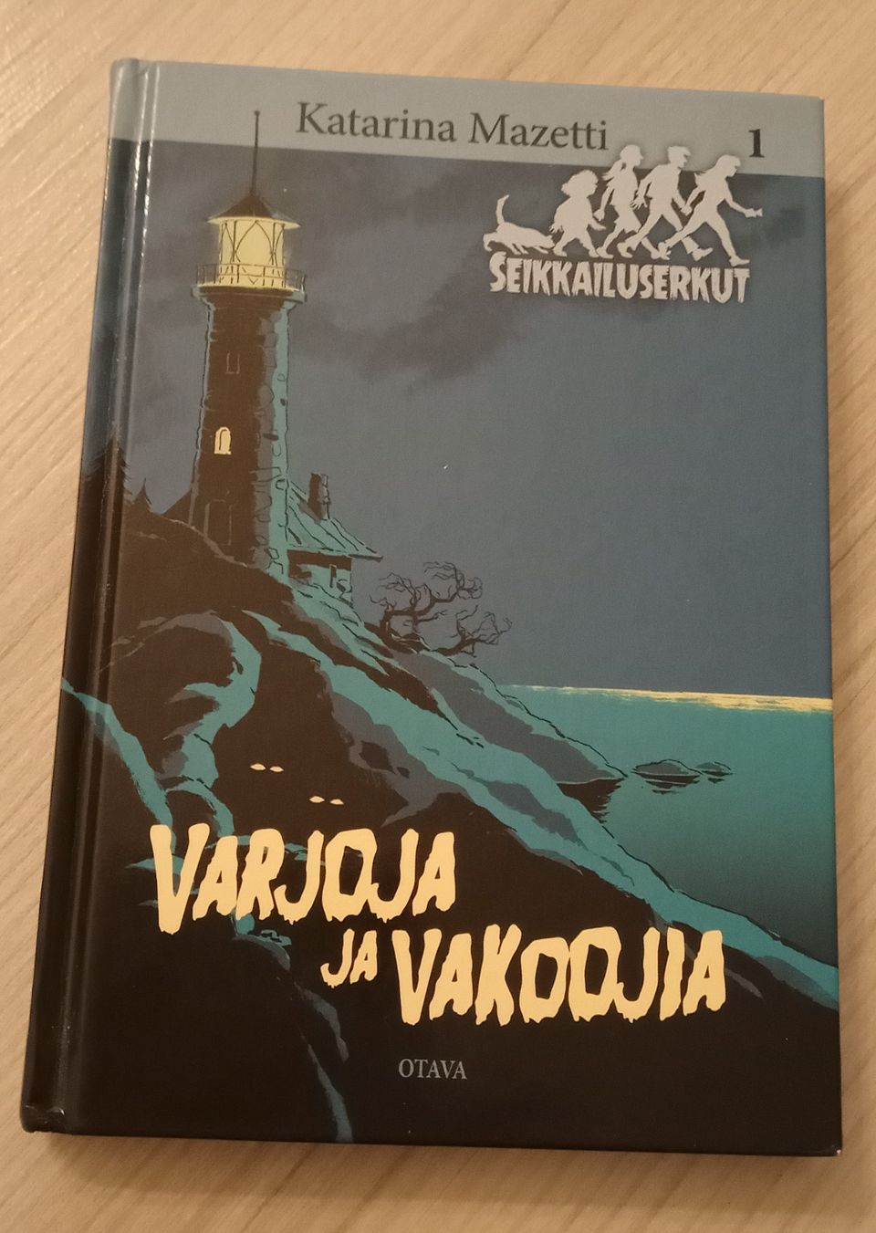 Varjoja ja vakoojia