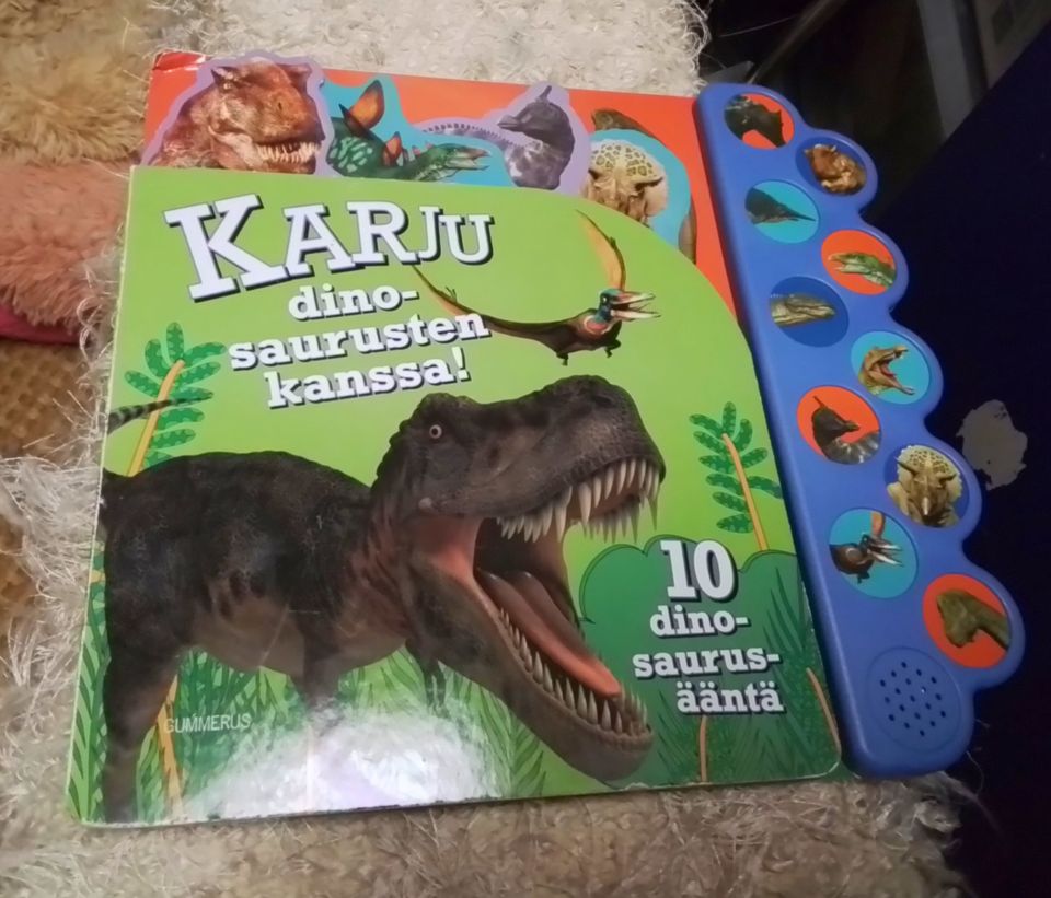 Karju dinosaurusten kanssa-äänikirja