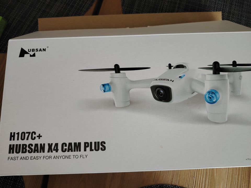 Hubsan H107C+ drone