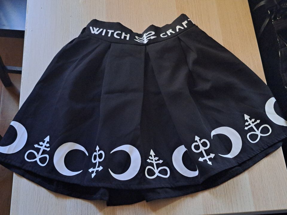 Witchcraft skirt / hame