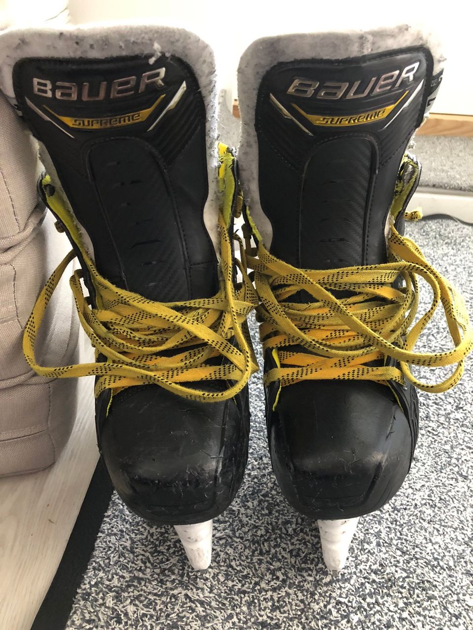 Bauer supreme