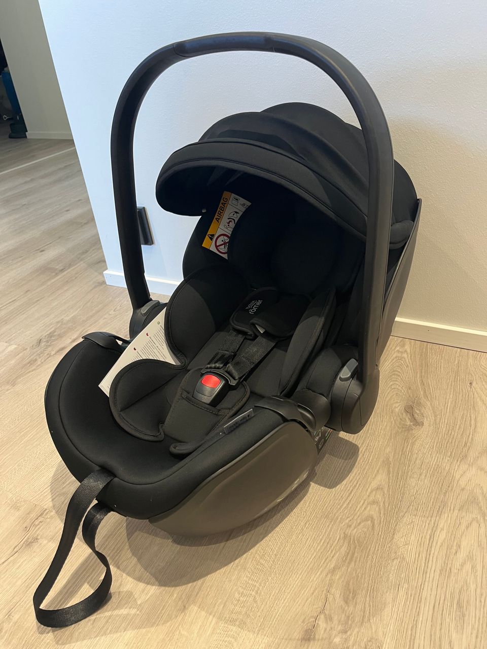 Käyttämätön Britax Baby-safe Pro