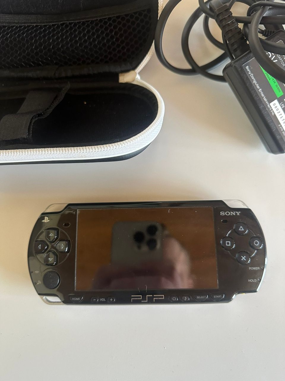 Psp+laturi+pelejä