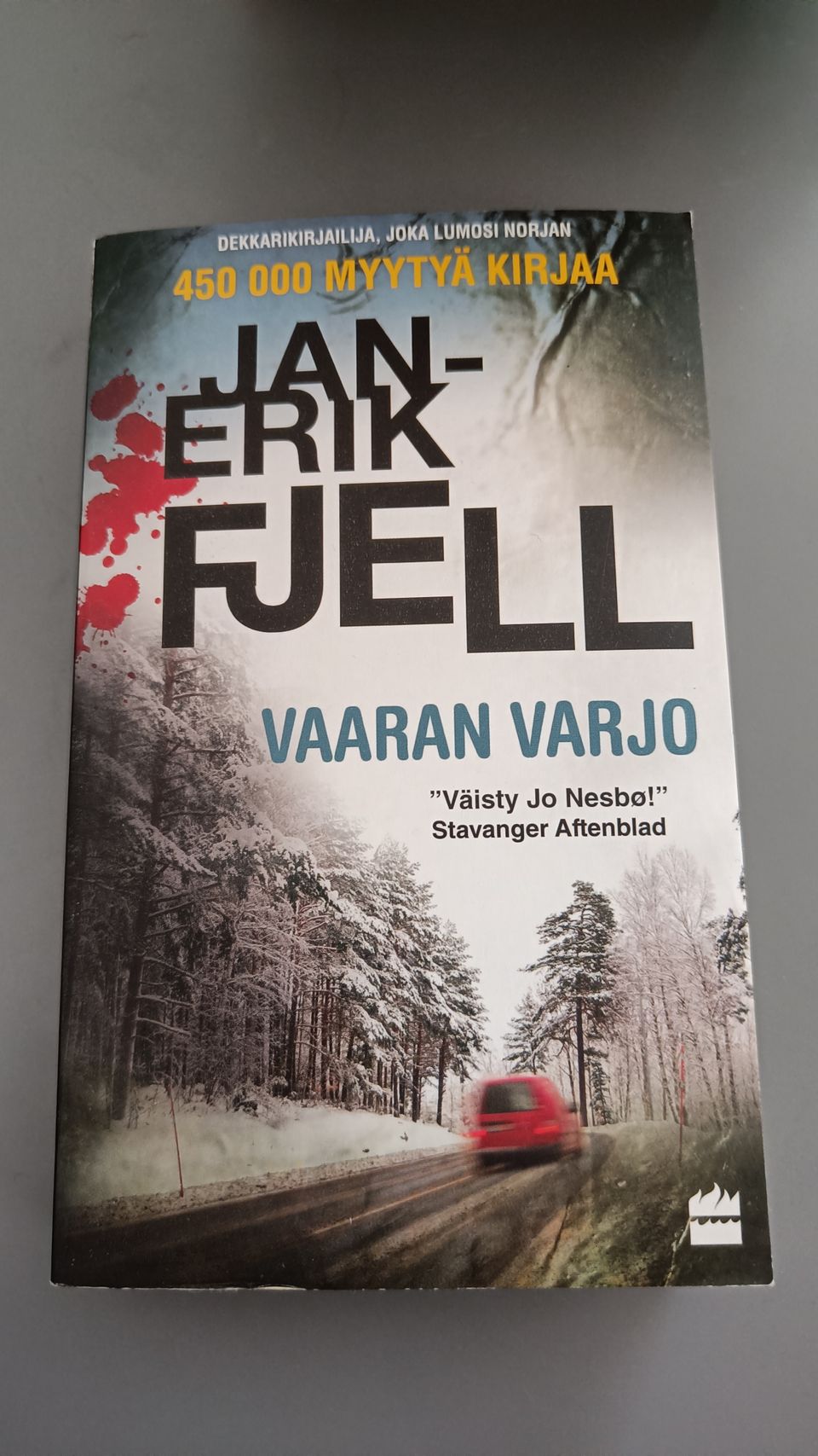 Vaaran varjo - Jan Erik-Fjell