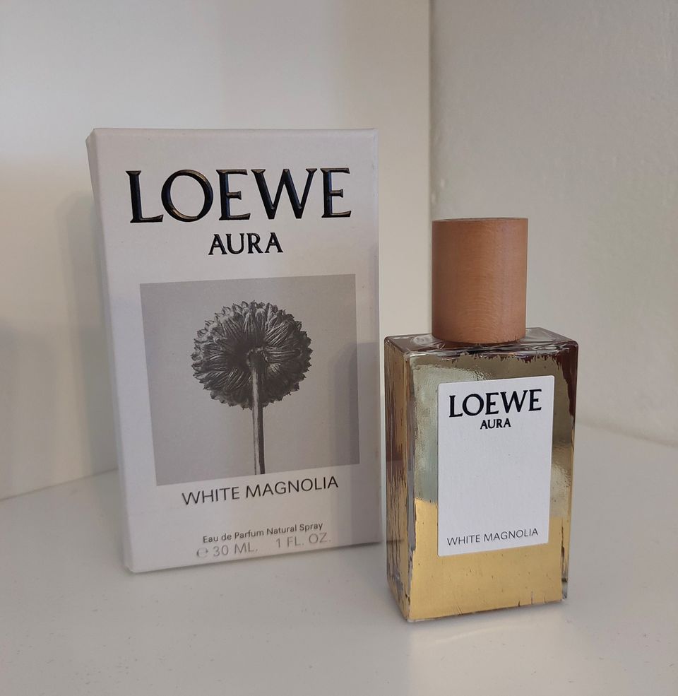Hajuvesi Loewe Aura White Magnolia
