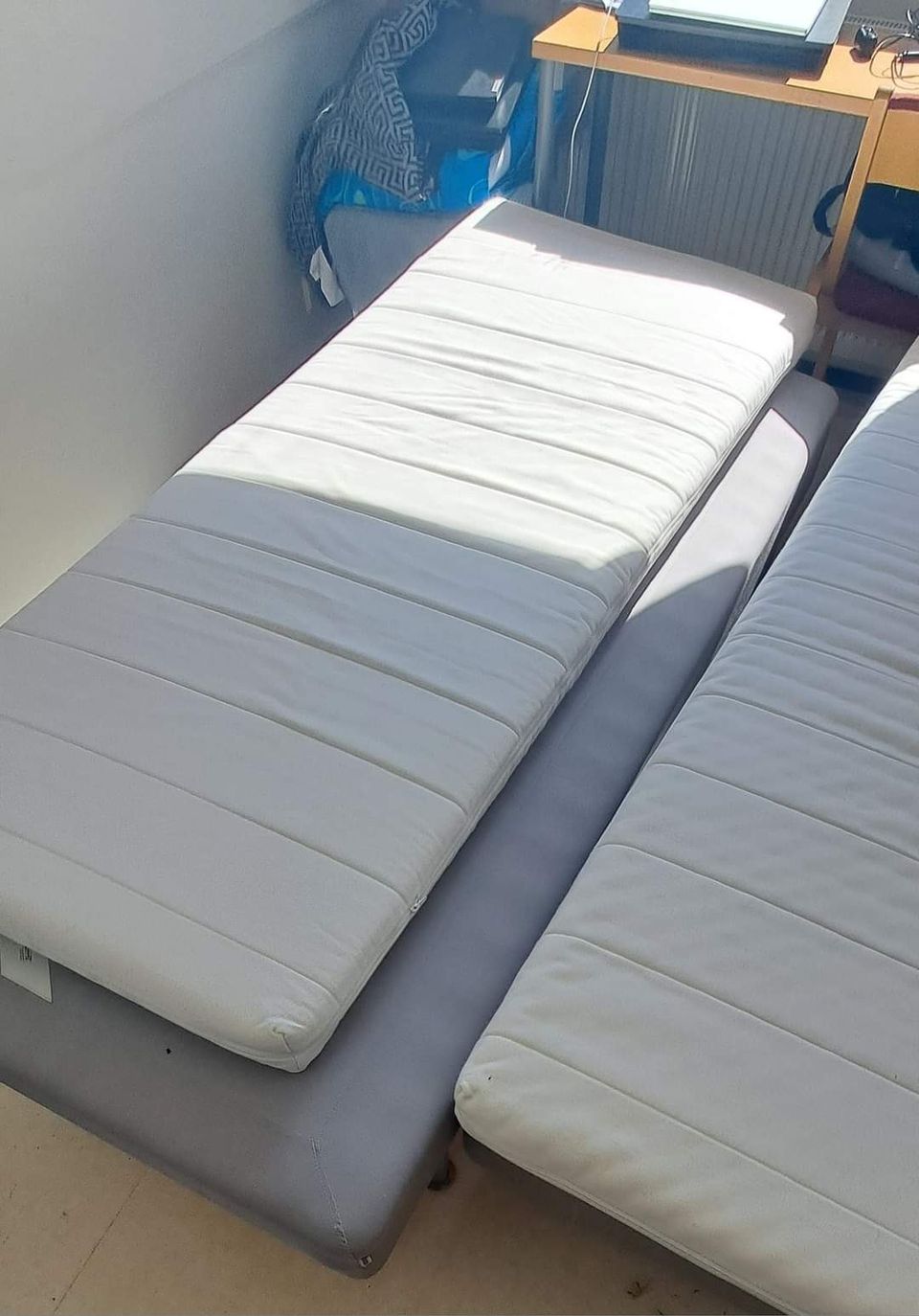 2 IKEA single beds
Size: 80 X 200.