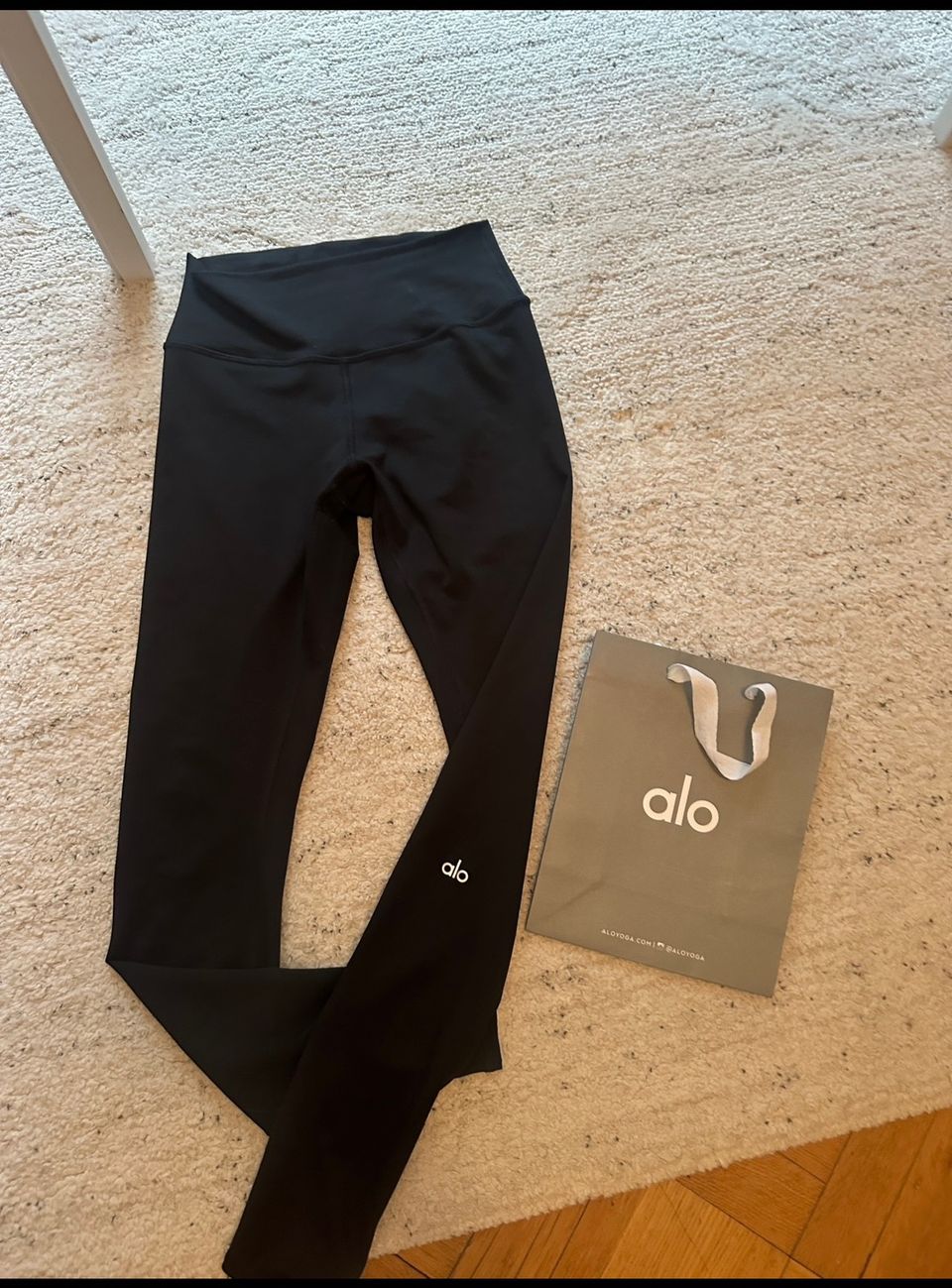 Alo yoga  leggings