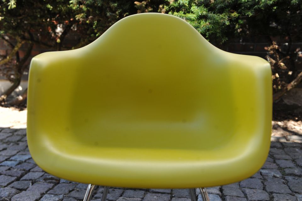 Eames Dax tuoli