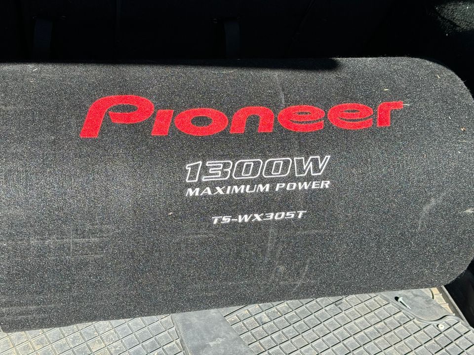 Pioneer Subbari 1300W Erittäin Hyvä Soundi!