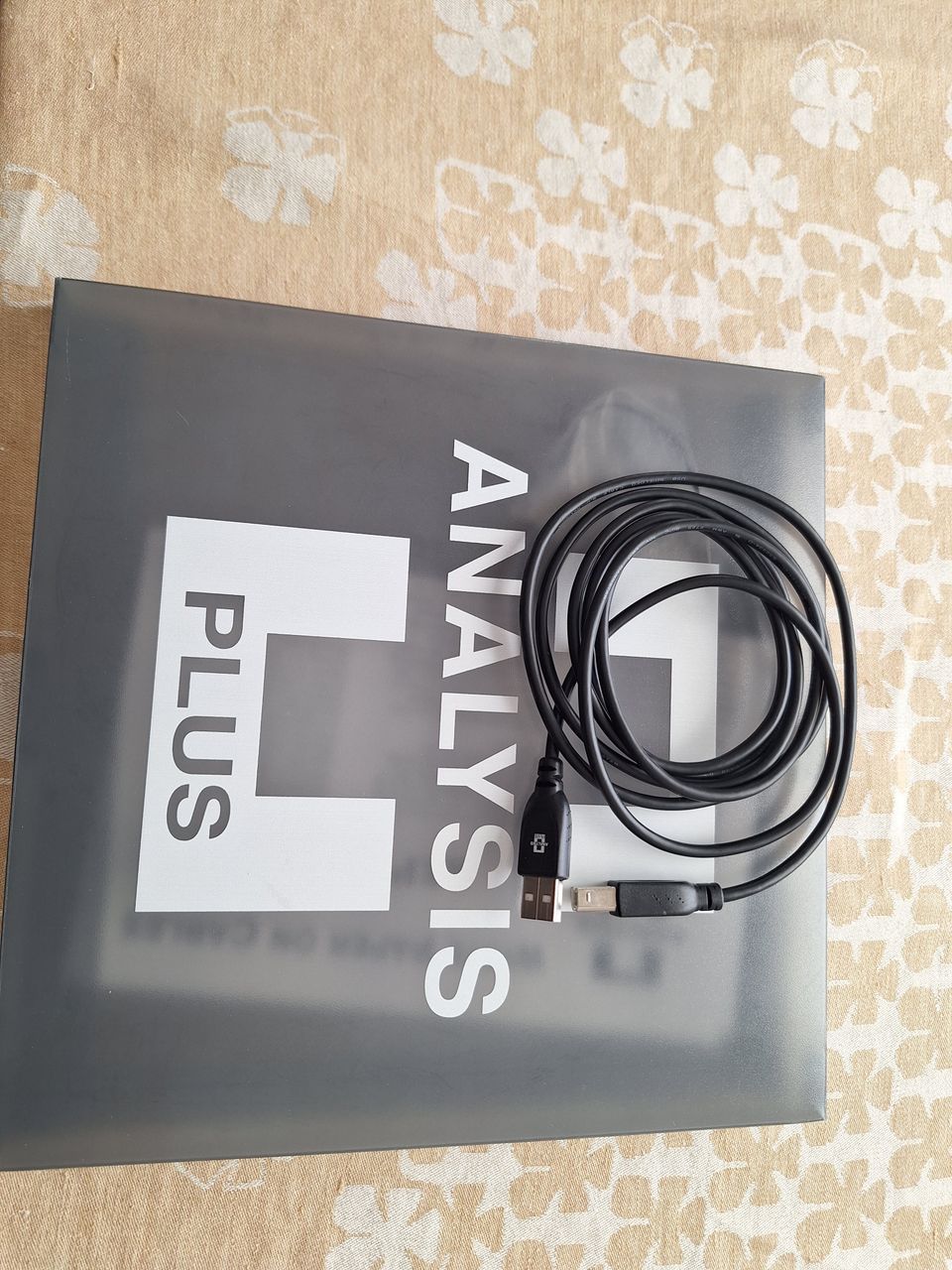Analysis Plus USB 2.0-kaapeli
