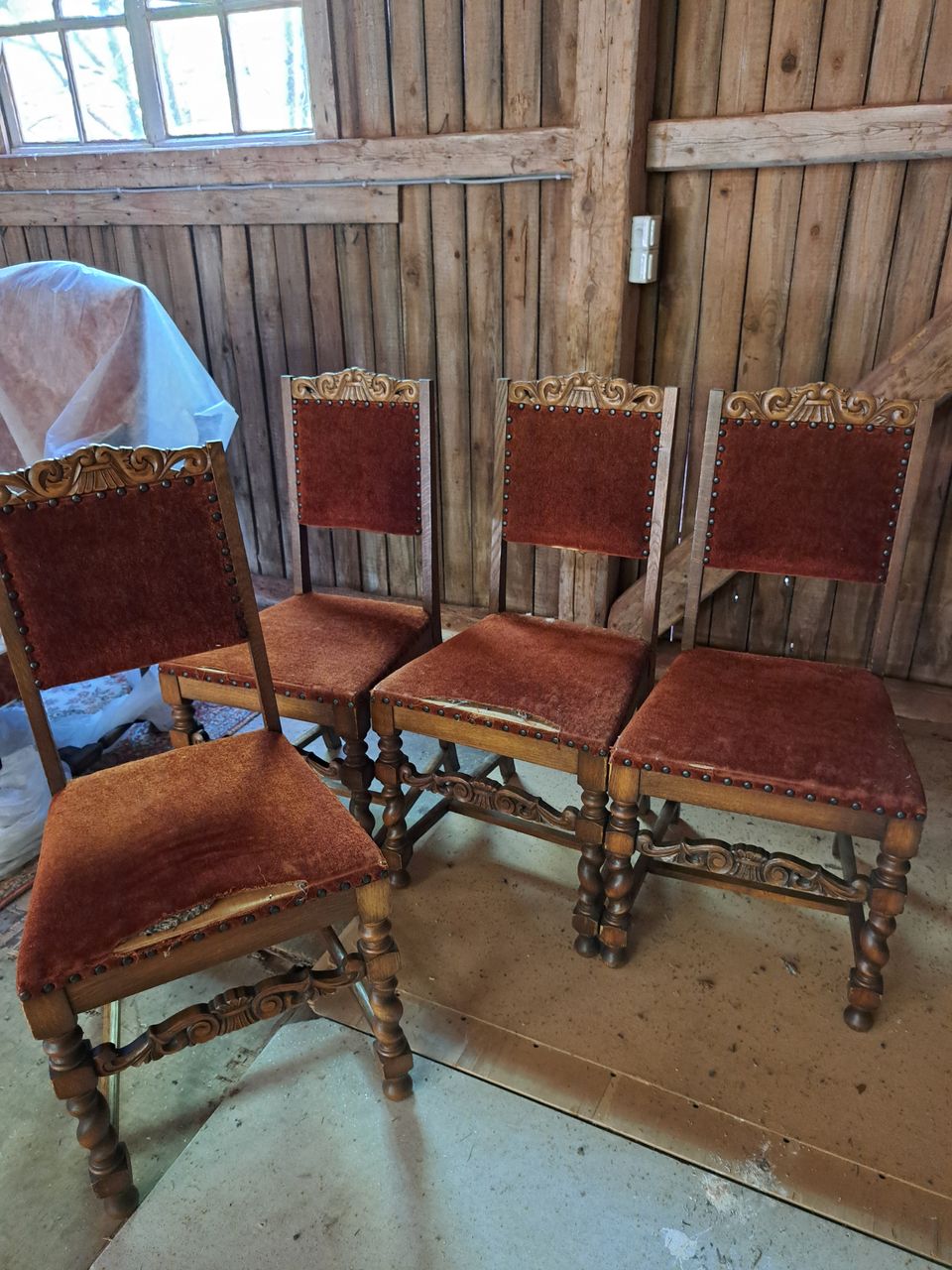 4 antiikki tuolia