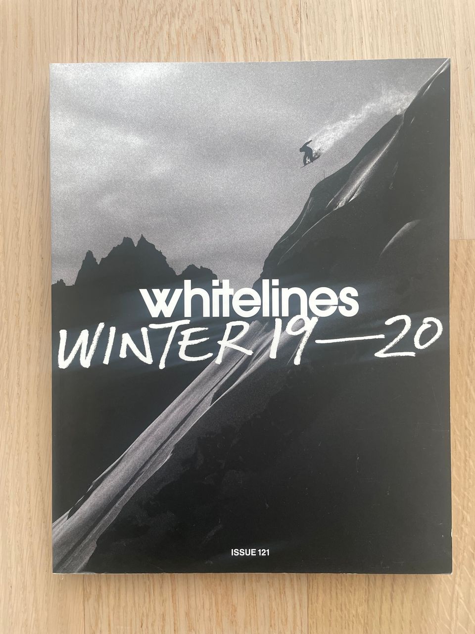 Lumilauta vuosikirja Whitelines 19-20