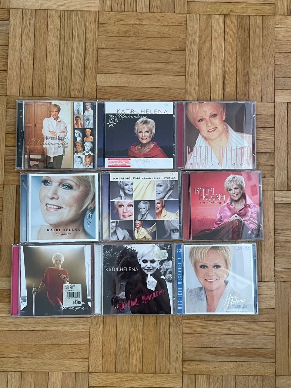 Katri-Helena CD:levyjä
