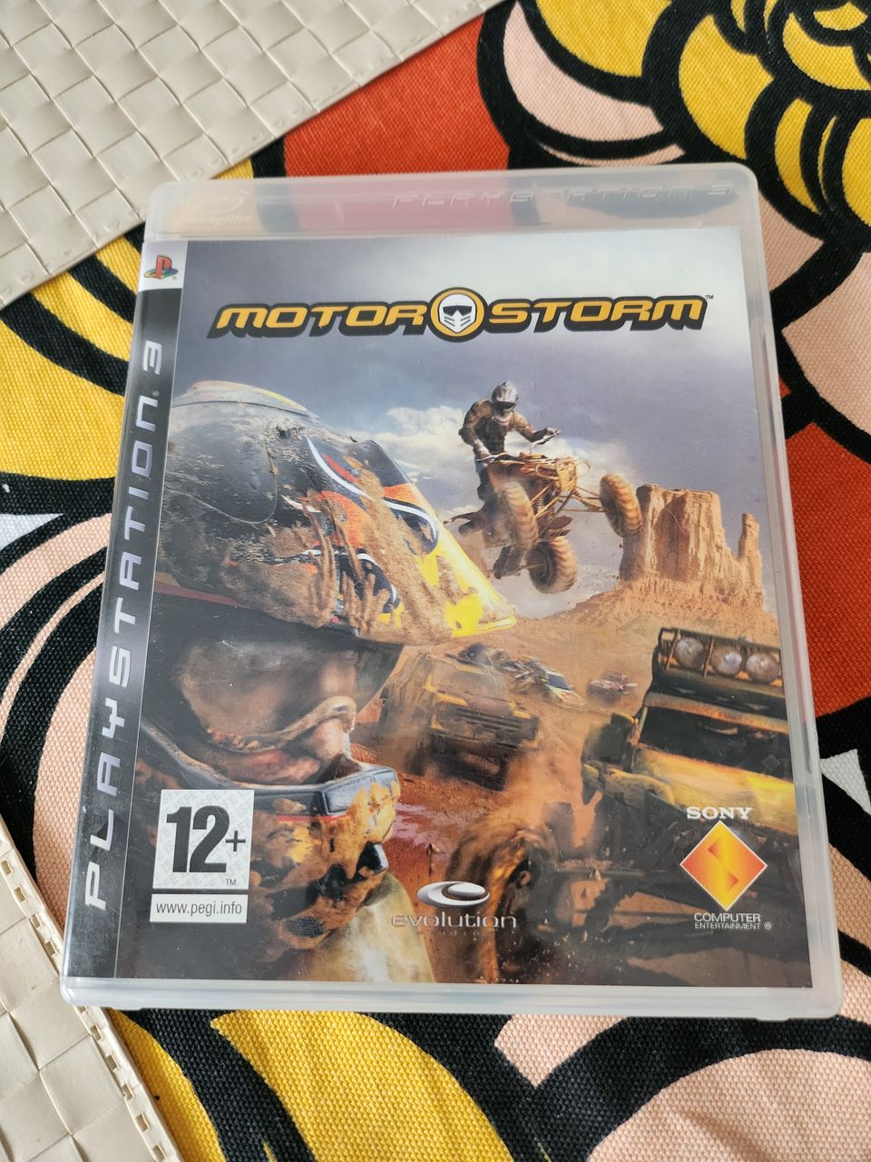 Motorstorm ps3 todella hyväkuntoinen