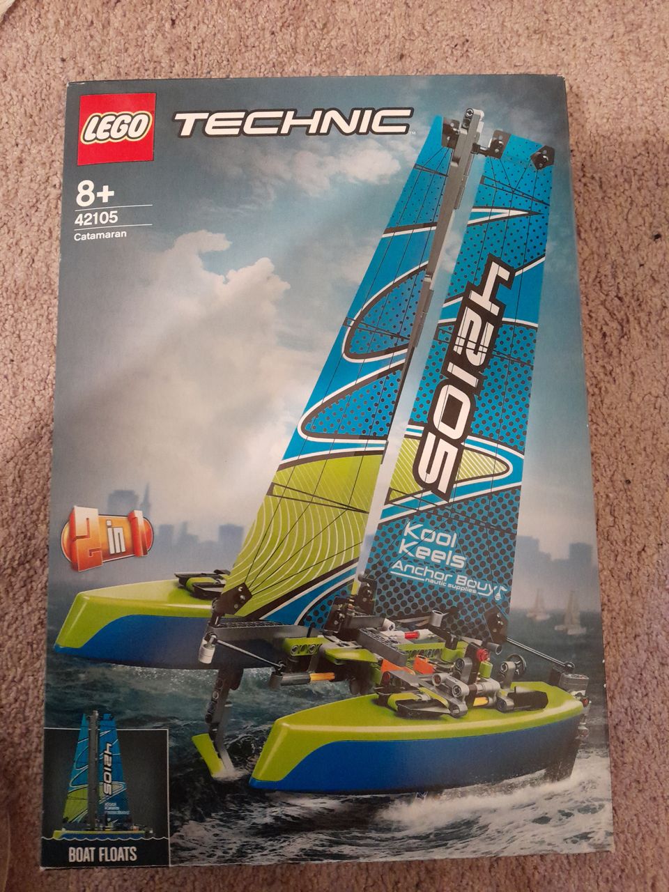 Lego Technic katamaraani 42105