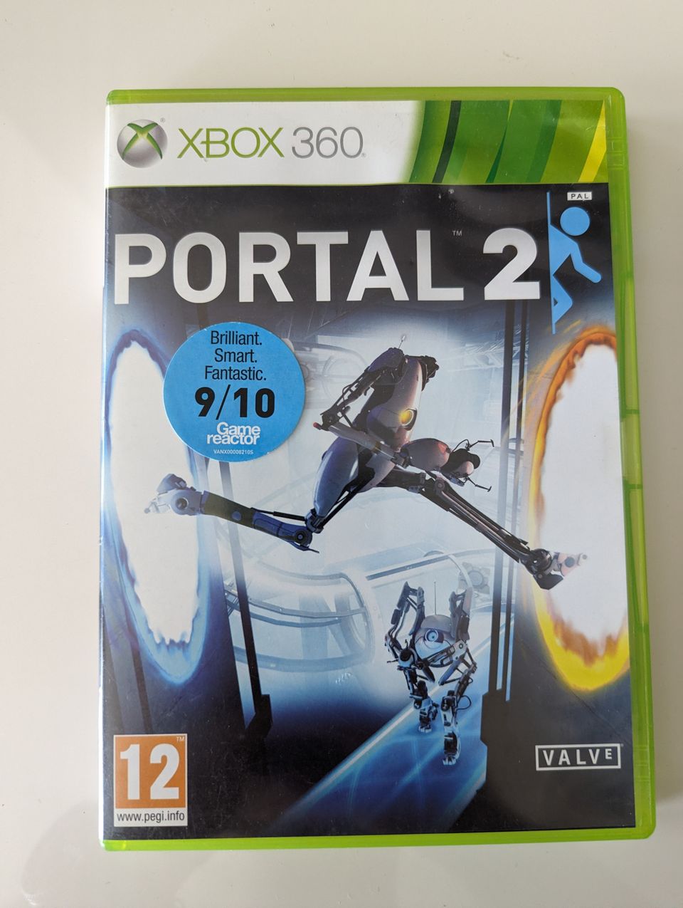 Portal 2 Xbox 360 peli