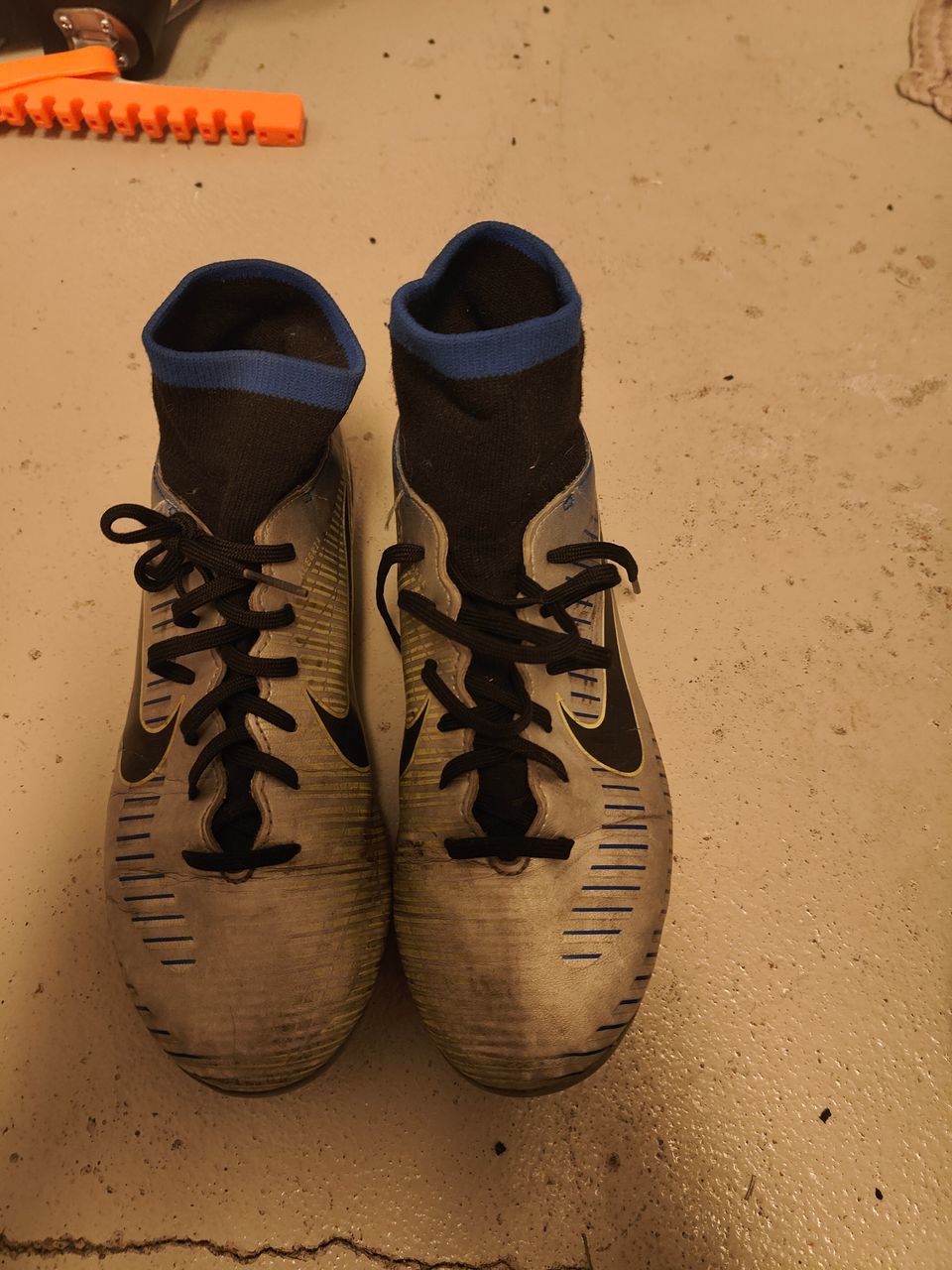 Nike mercurial jalkapallo kengät 38.5