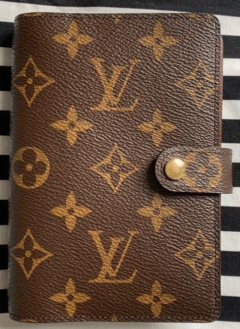 Louis Vuitton Small Ring Agenda Cover