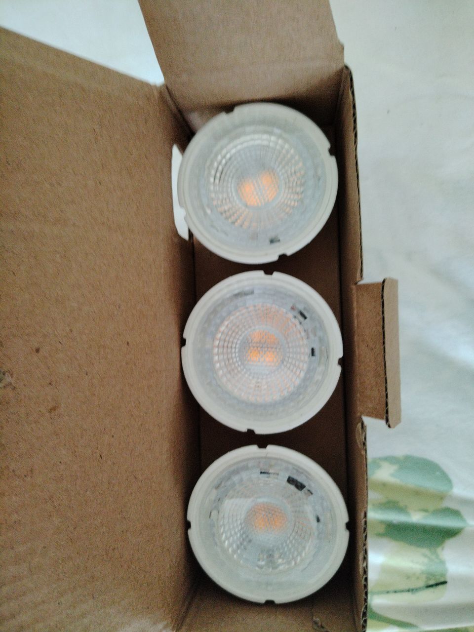 UUDET LED LAMPUT 3KPL