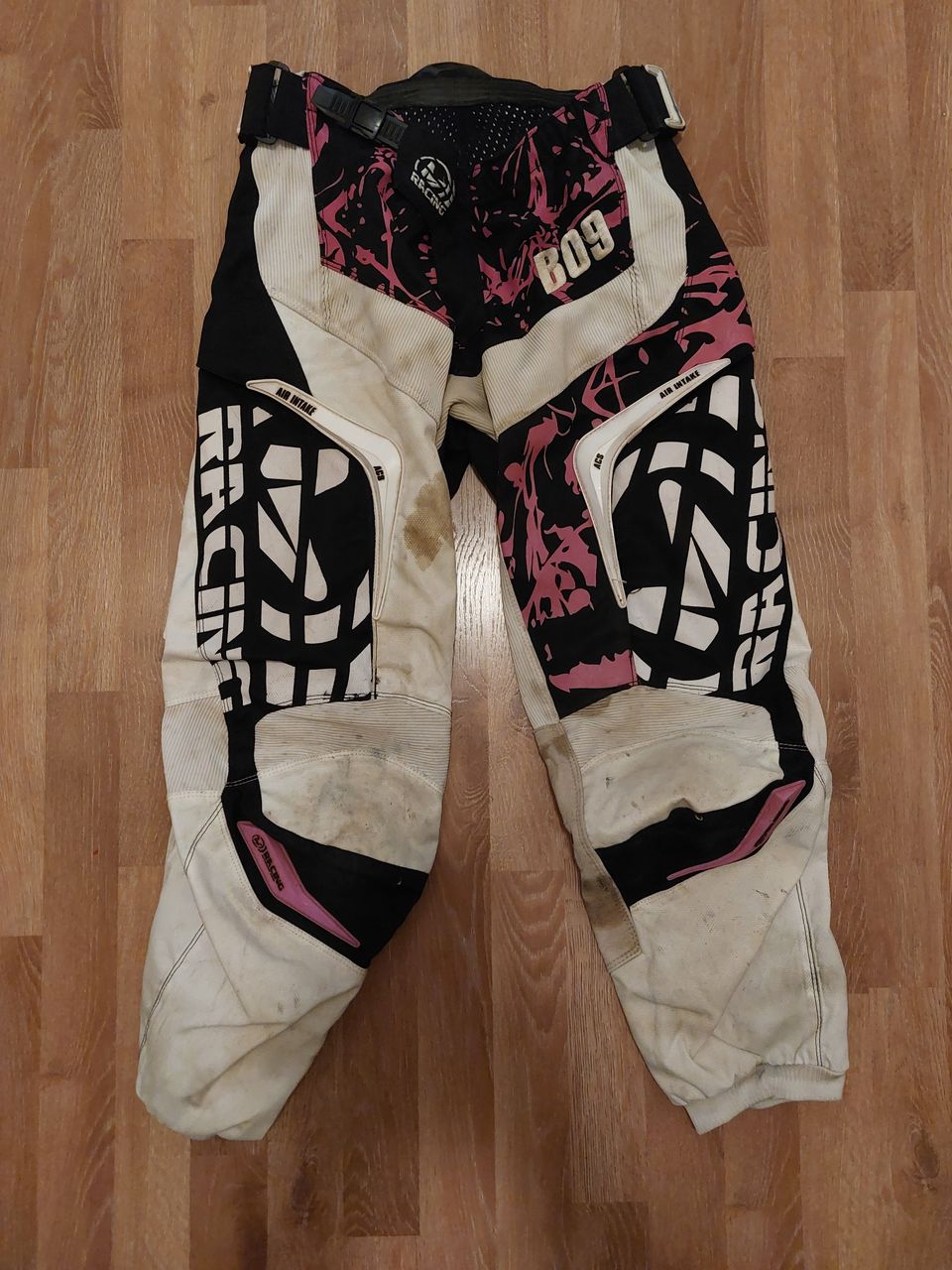 Motocross puku