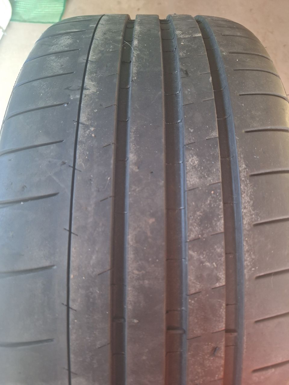 Michelin Pilot Super Sport 245/40ZR20 XL 1kpl