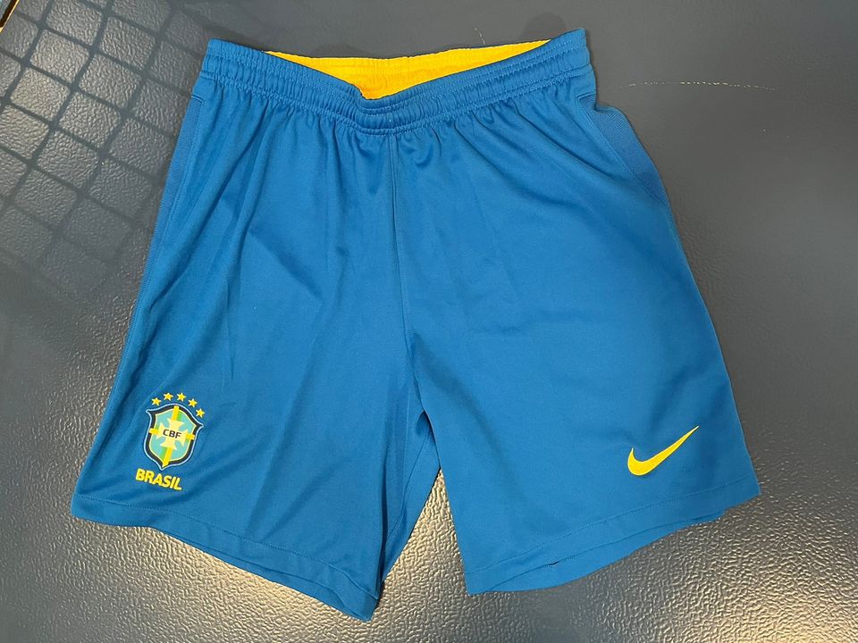 Nike Brasilia shortsit L
